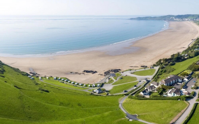 Flat 8 Clifton Court Croyde
