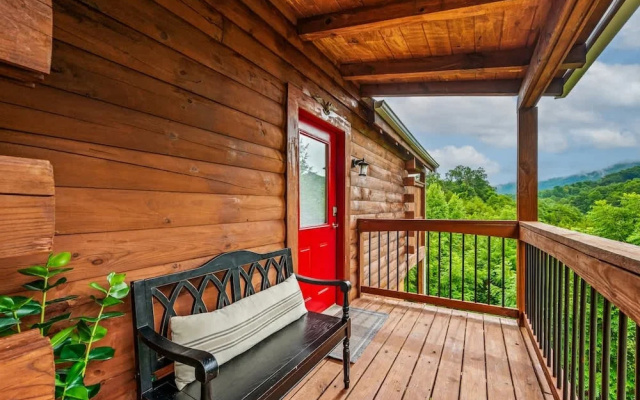 View-location-hot Tub-2 Fireplaces-jacuzzi-arcade
