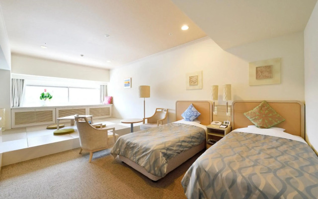 Spa Resort Hawaiians Monolith Tower