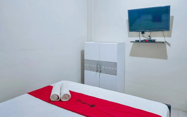 RedDoorz @ Guest House A2 Near Rita Mall Tegal – Guest Rooms – Tegal