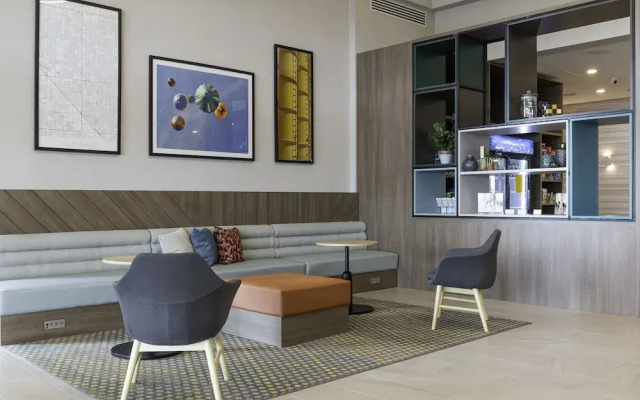 Holiday Inn Glendale - Stadium & Ent District