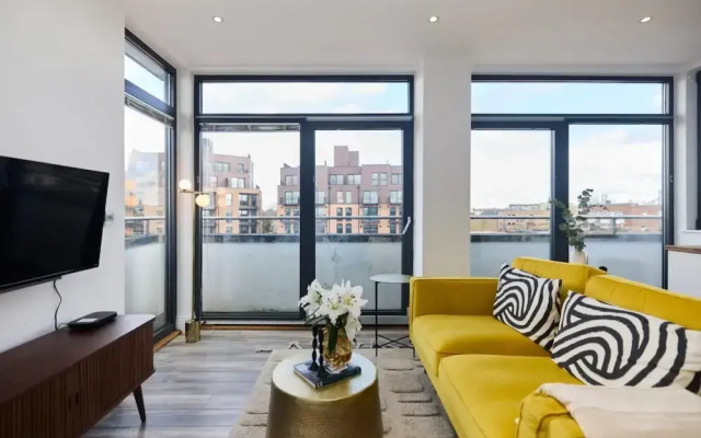 The Harlesden Hideaway - Lovely 2bdr Flat With Balcony