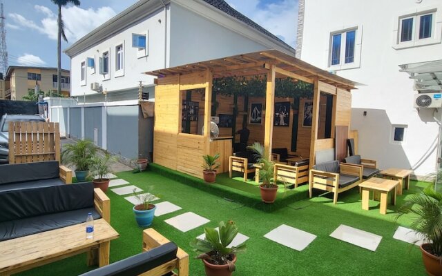 Villa Palazzo Hotel and Apartments