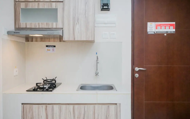 Comfort and Minimalist 2BR Apartment Springwood Residence