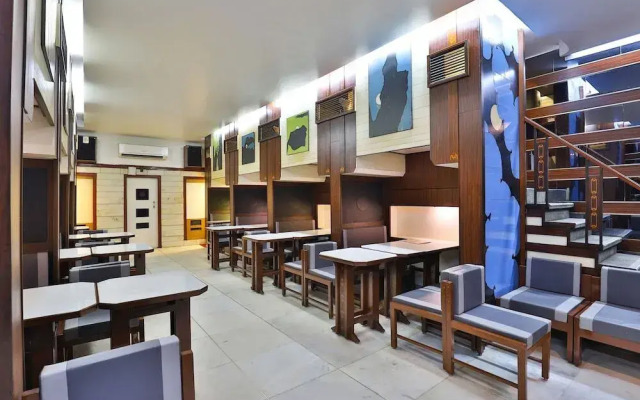 Hotel Moti Mahal by OYO