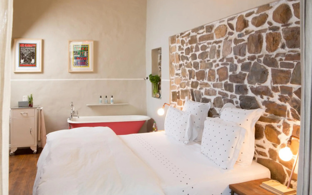 La Grenadine Petit Hotel
