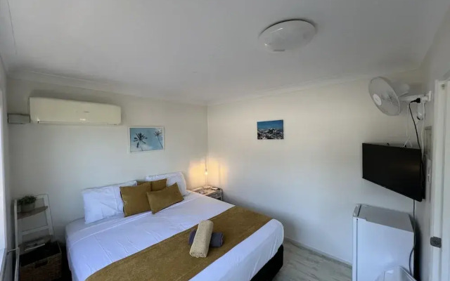 Yeppoon Beachhouse - Hostel