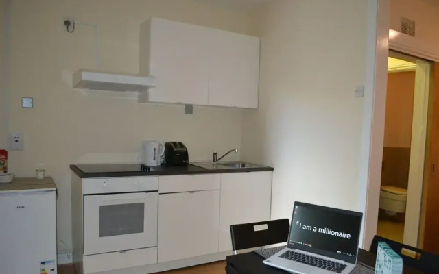 Cozy Modern Bedroom Apartment City L1