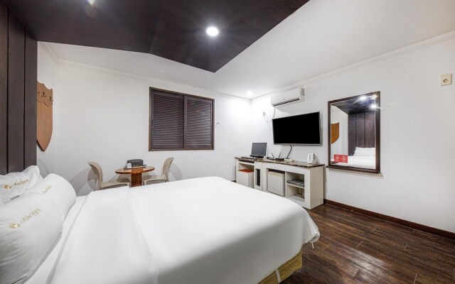 Daejeon Yongjeon Savoy