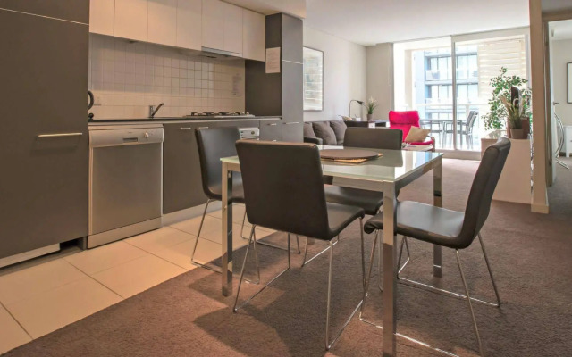 Adelaide Dress Circle Apartments - North Terrace