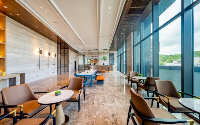 Holiday Inn Zhuhai City Center, an IHG Hotel