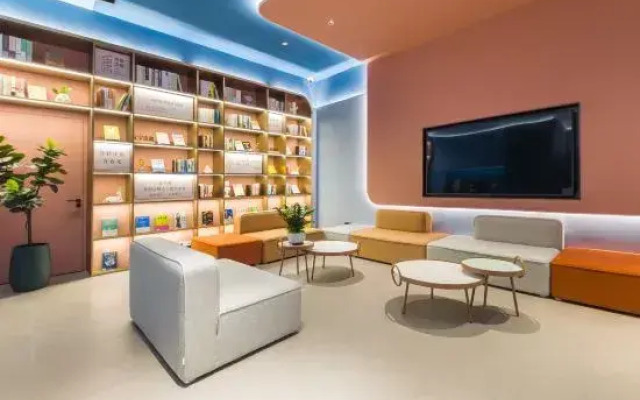 HanTing Hotel (Qingdao West Coast Qingda Affiliated Hospital Binhai College Subway Station)