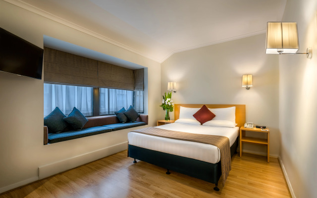 Batman’s Hill on Collins