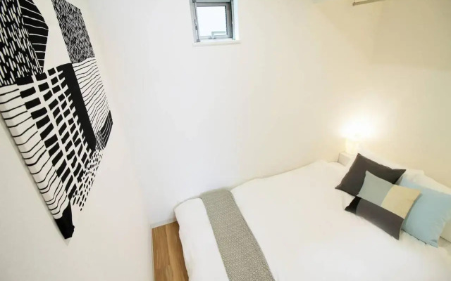 2mins walk Baseball 5mins walk Hiroshima Sta 4ppl