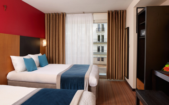 Hotel Roissy Lourdes