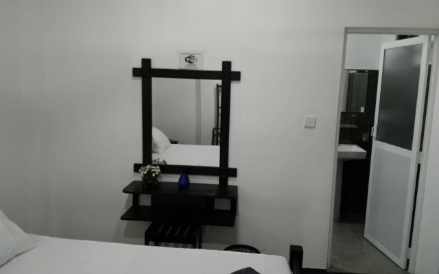 Family Bungalows Joy of Abundant Life Hikkaduwa