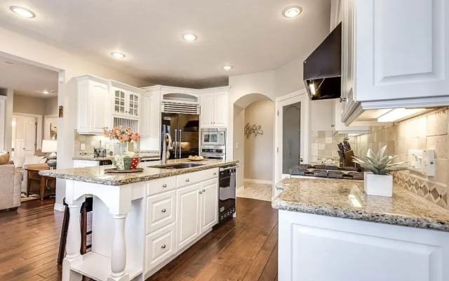 Luxury Estate with Mountain Views