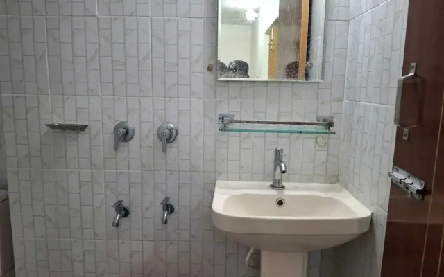 Hotel Dhanmondi