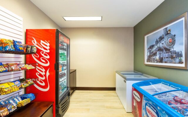 Holiday Inn Express Palestine by IHG