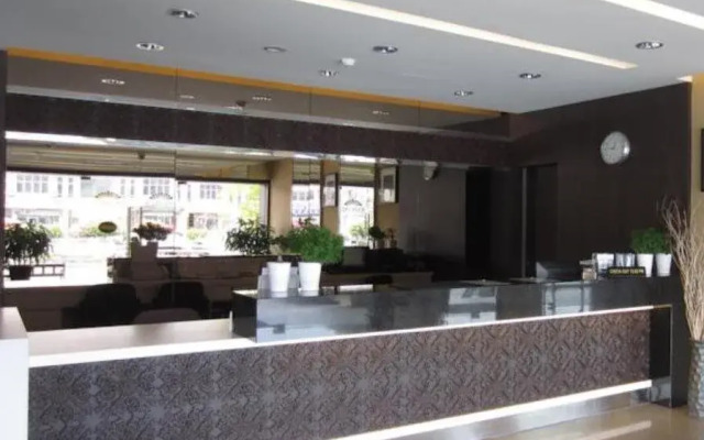 Radiant Hotel