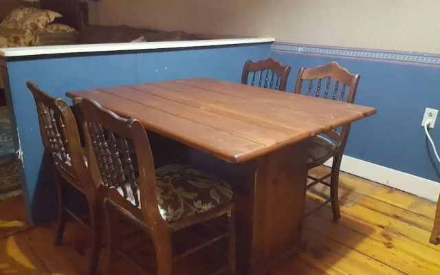 Holidae House Bed & Breakfast