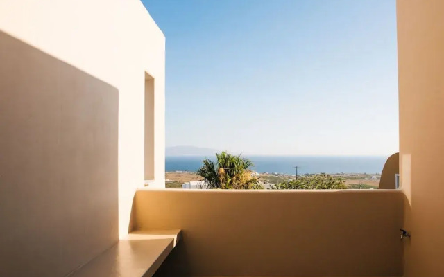 Pink Freud Villas Santorini