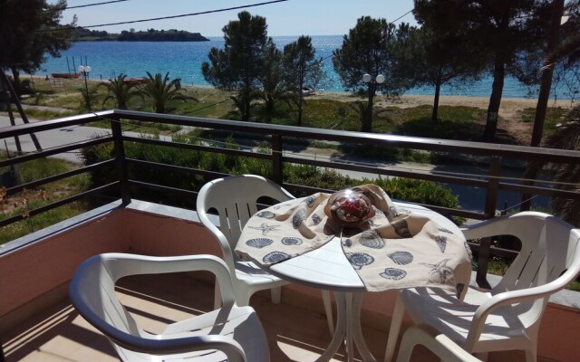 Toroni Apartments Hotel