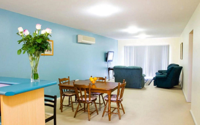 Cosmopolitan Apartments