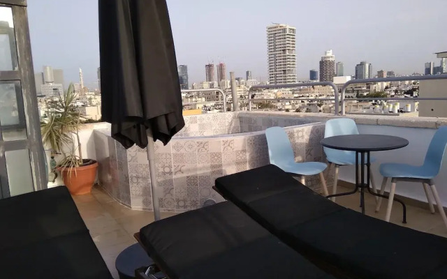 TLV Suites Triplex Penthouse With pool