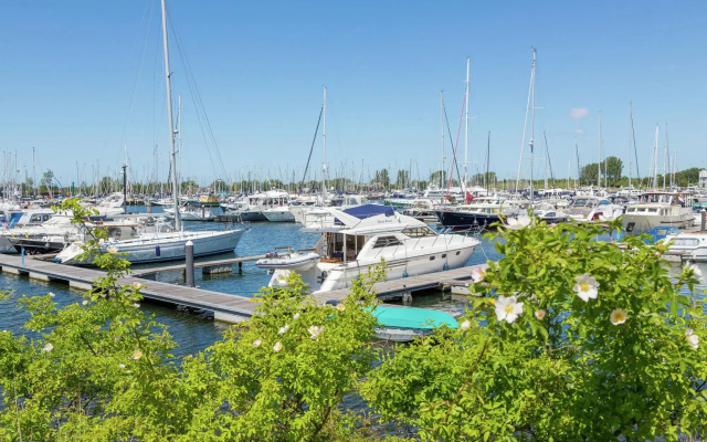 Restyled villa with microwave, 6 km from the beach