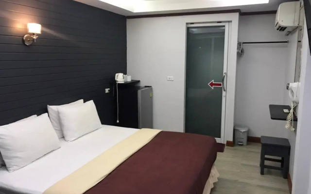 Sinsamut Koh Samed Hotel