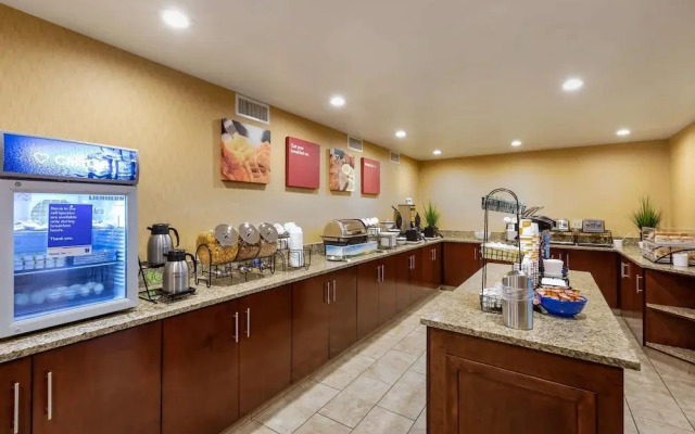 Comfort Inn and Suites Anaheim