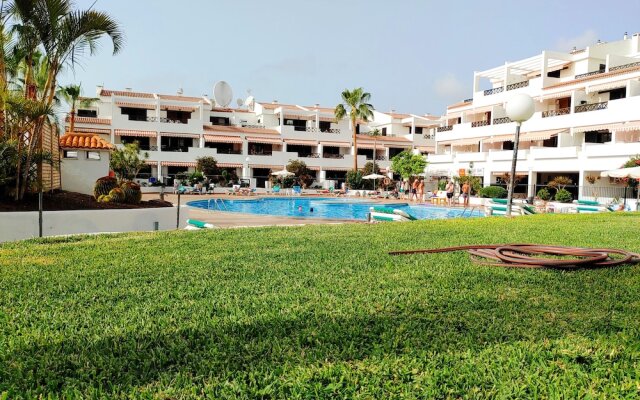 Pool View Los Cristianos by HelloApartments