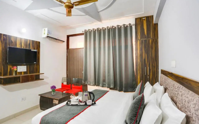 Townhouse 1077 Hotel Noida Galaxy