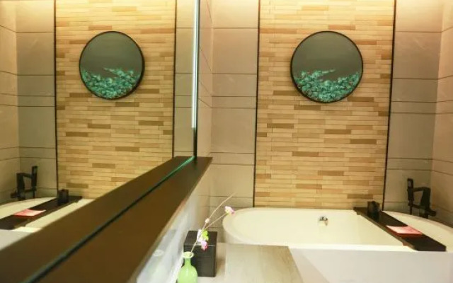 Savile Taoyuan Mountain Residence Hotel (Wugongshan Visitor Center)