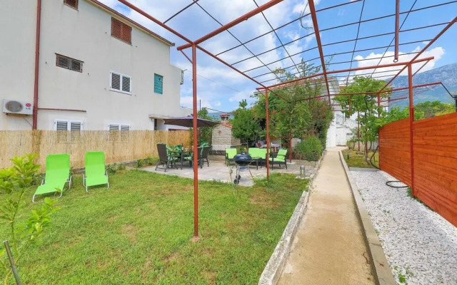 Stunning Home in Kastel Kambelovac With Wifi and 3 Bedrooms