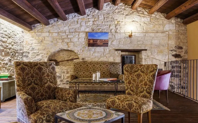 Masseria Fortificata Lo Zafferaneto