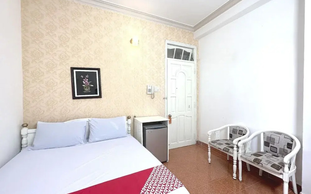 OYO 1196 Le Vu Hotel