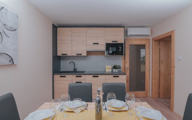 Pool Apartments Tolo