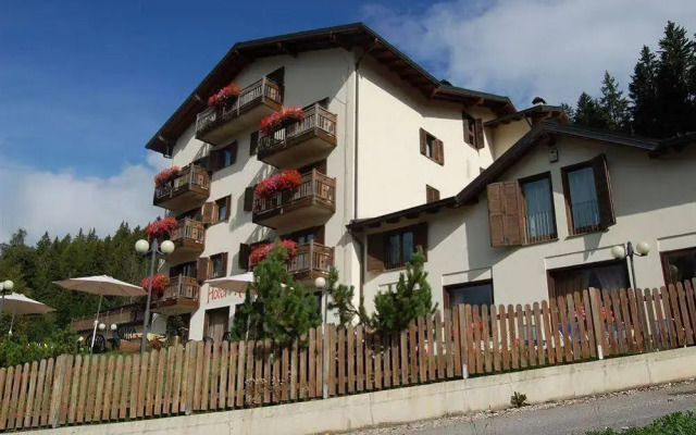 Hotel Roma