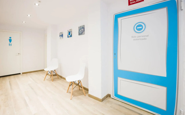 Y Hostel - Albergue Juvenil