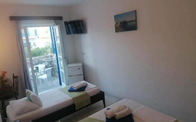Adonis Hotel Naxos