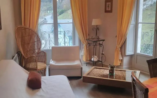 Appartement Cauterets, 2 pièces, 4 personnes - FR-1-234-257