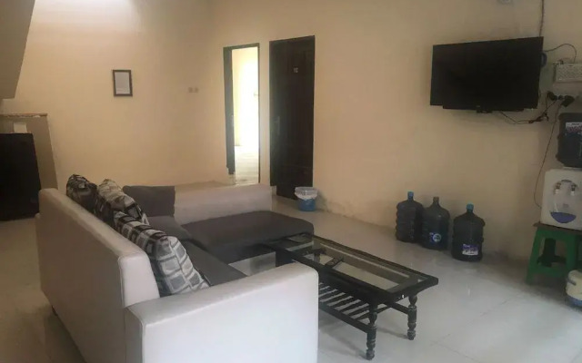 Oyo 2504 Karangasem Residence