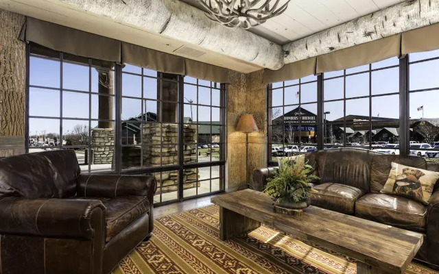 Bass Pro Shops Anglers Lodge