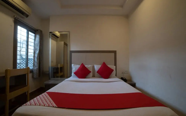 Oyo 45408 Hotel Ambassador