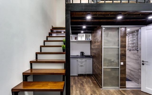 Valova 13, small studio