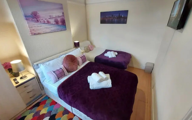 Ravensdale Villa- Ideal For Longer Stays in Kent