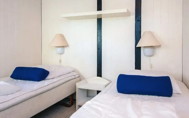 6 Person Holiday Home in Ronde
