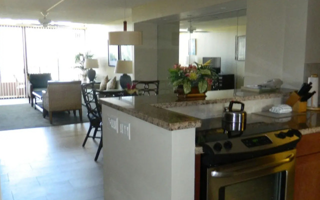 Kahana Villa